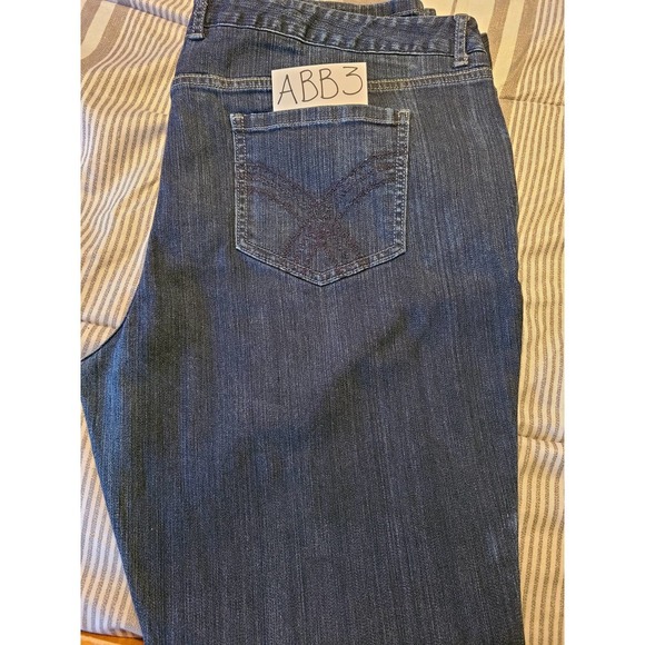 Mossimo Straight Jeans Women's 18 Blue Denim Stylish Modern Casual Wear (ABB3) - Picture 6 of 6